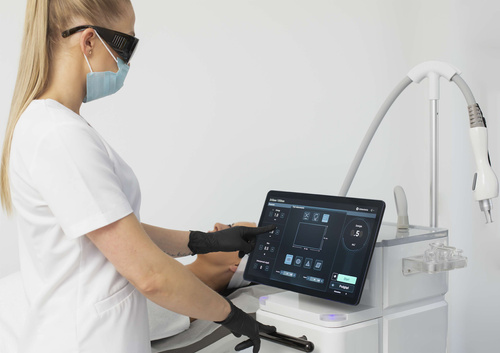 Thulon 1927 nm + ErGlase 1550 nm- laser frakcyjny DUAL , laser tulowy z laserem erbowo-szklanym