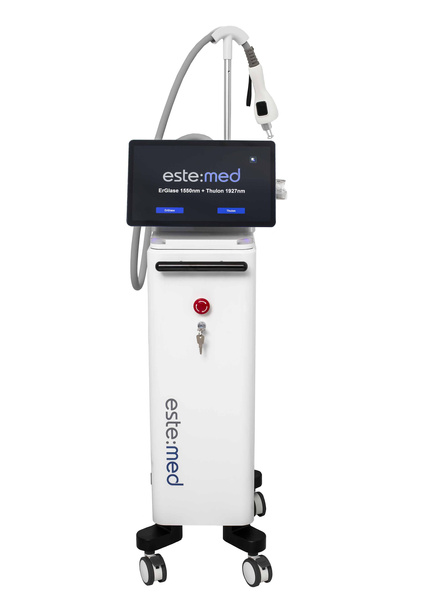 Thulon 1927 nm + ErGlase 1550 nm- laser frakcyjny DUAL , laser tulowy z laserem erbowo-szklanym